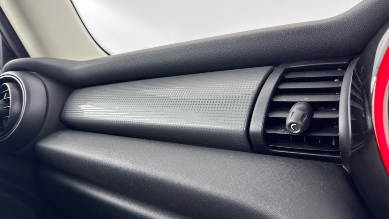 MINI Hatchback 1.5 Cooper Classic II 3dr Petrol Hatchback